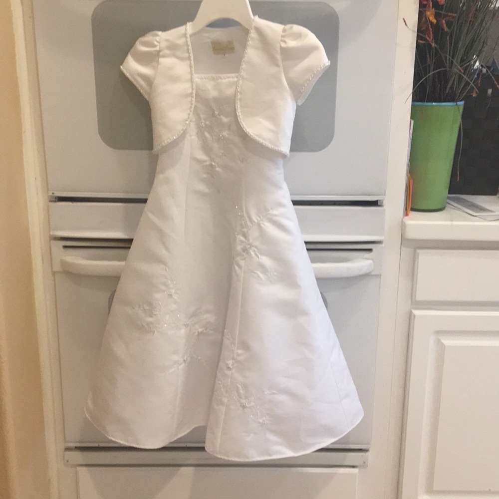 White flower girl dress